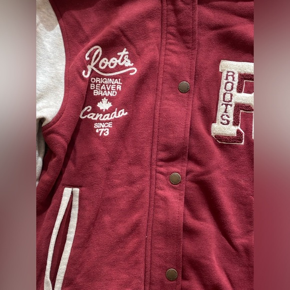 Roots Varsity full zip Hoodie size small. - Picture 2 of 15